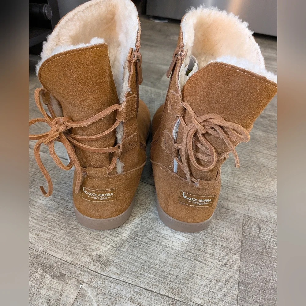 Womens Koolaburra By UGG Short Tan Fleece Boots Sz. 8 - Picture 2 of 16